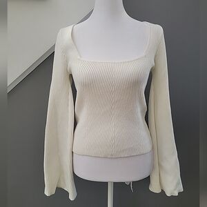 Hollister  Women’s White Ribbed Knit Square Neck Sweater w/Bell Sleeves Sz L